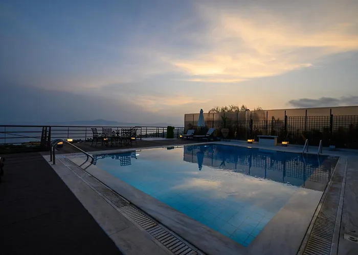 Senso Panorama Private Luxury קלמאטה